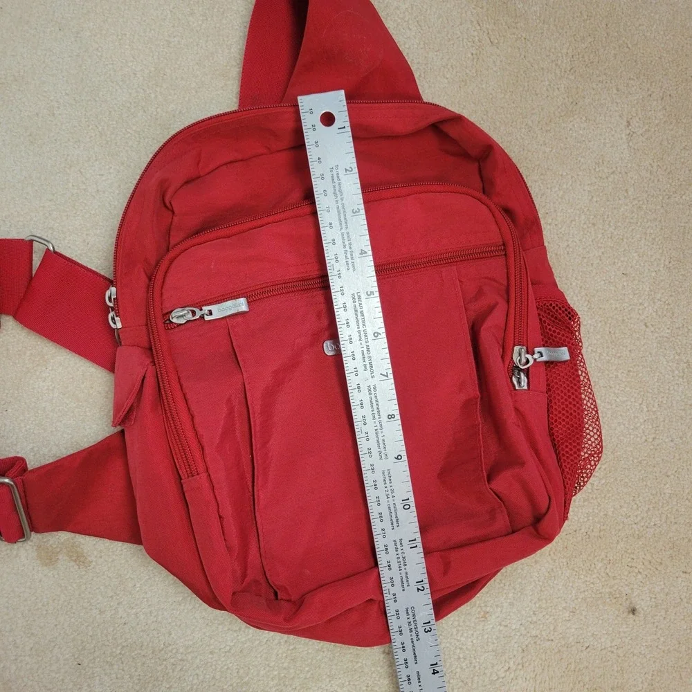Baggallini Sling Crossbody Bag Purse Backpack Nylon Red One Strap - Picture 9 of 12